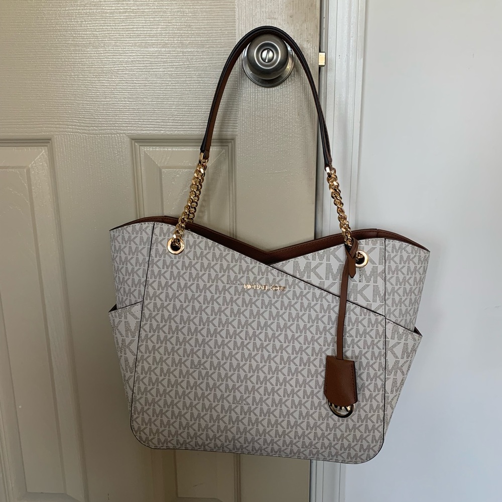 Michael Kors Jet Set Large Logo Shoulder Bag